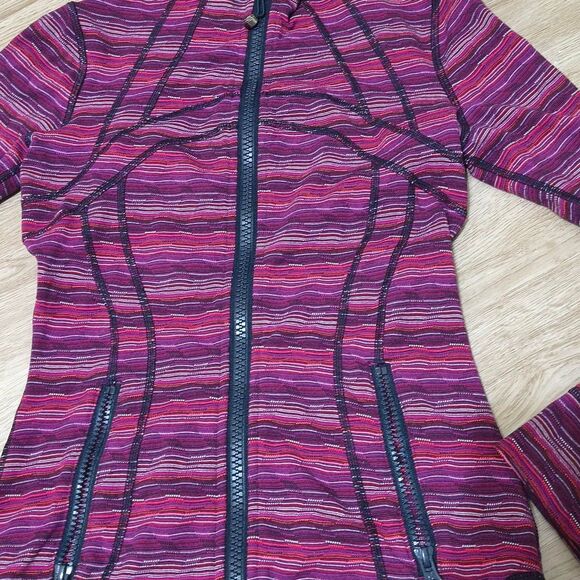 Lululemon Define Jacket – Rare Pattern (Size 2) - Picture 2 of 6